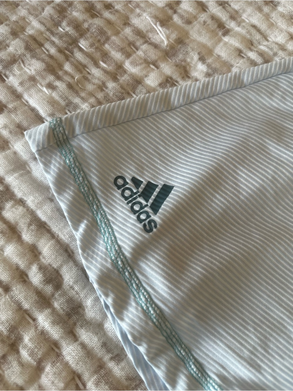 ADIDAS - Picture 2 of 6